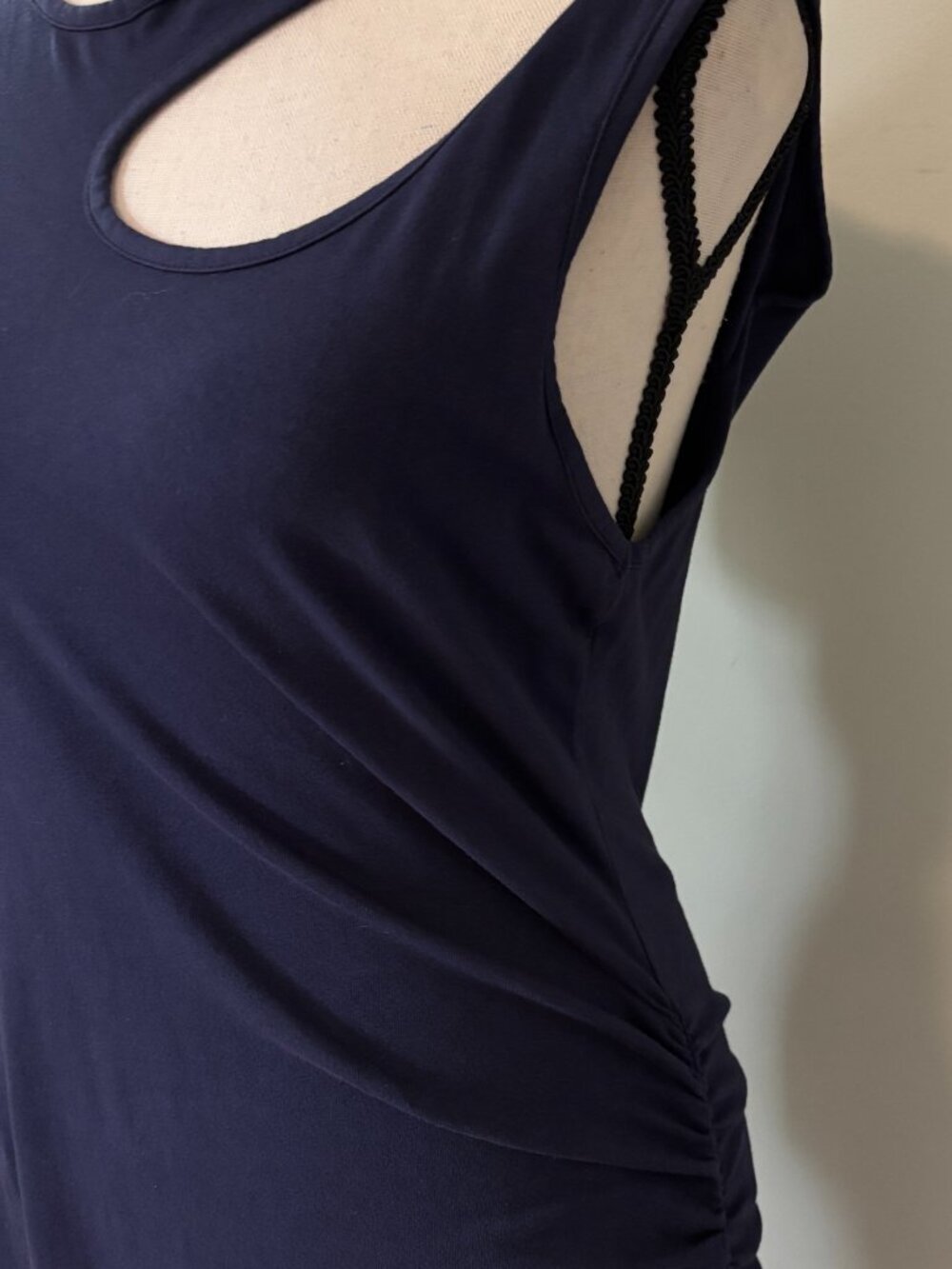 Michael Stars Navy Cutout Ruched Midi Dress Large Like New - Picture 2 of 4